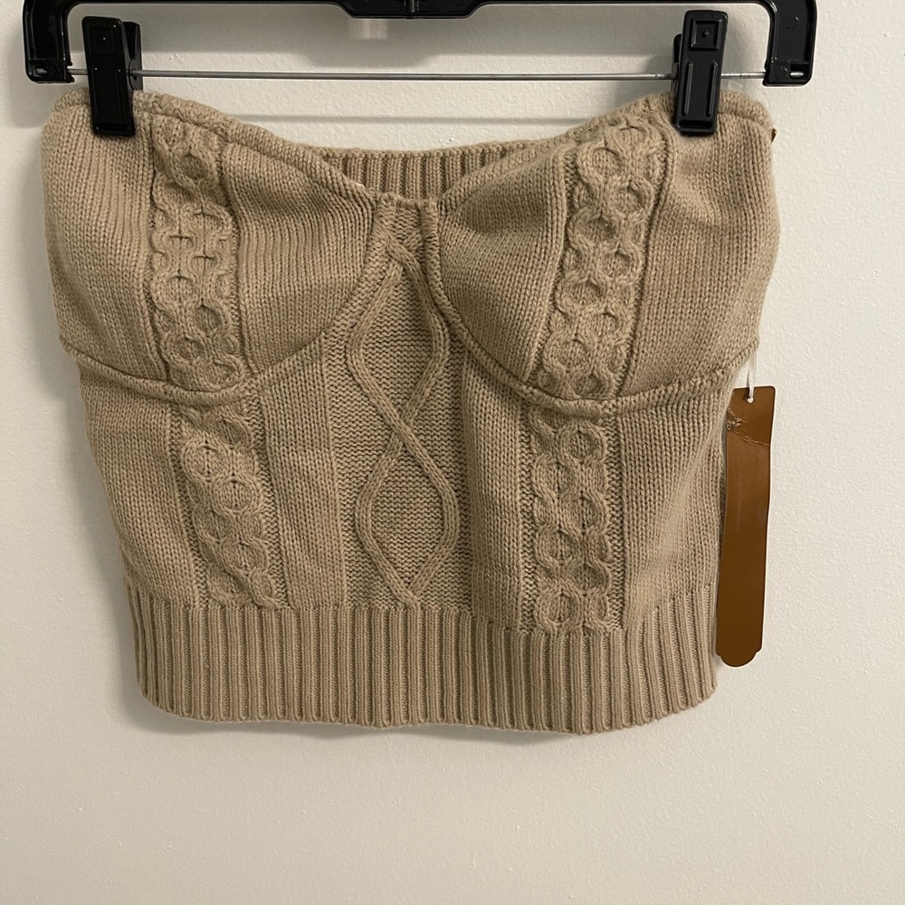 Top  woman strapless , color Beige , one size